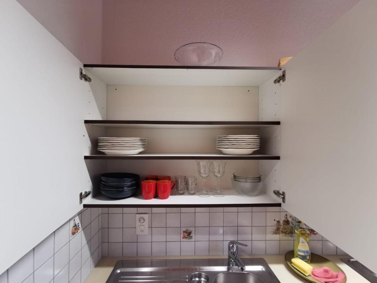 Simple Studio 36M2 In The Center Of Burgdorf Private Parking Small Bathroom Esterno foto